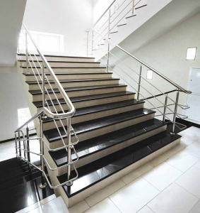 חברת ניקיון בנס ציונה לחדרי מדרגות